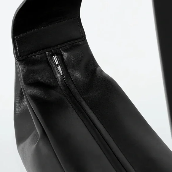 Black Crossbody Bag. COS. Excellent condition. - Picture 4 of 6